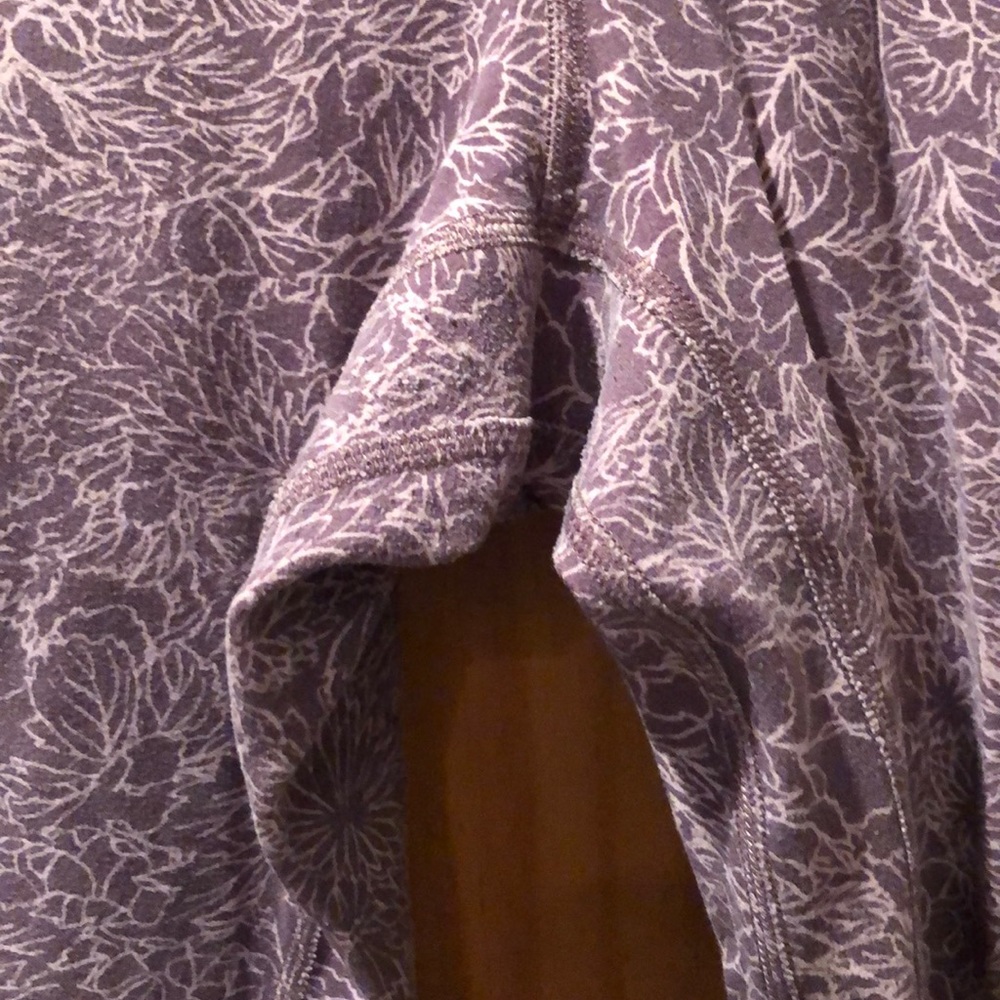 Lululemon Aligns - image 3